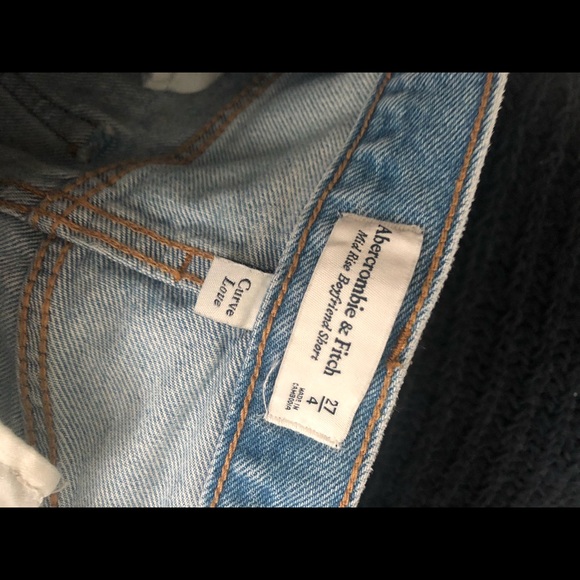 Abercrombie curve love shorts - Picture 3 of 4